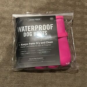 Canada Pooch Size 6 Pink Waterproof Dog Boots
